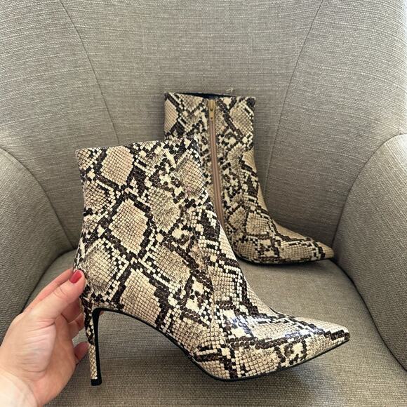 Jeffrey Campbell Khalees Ankle Boots - Picture 1 of 8